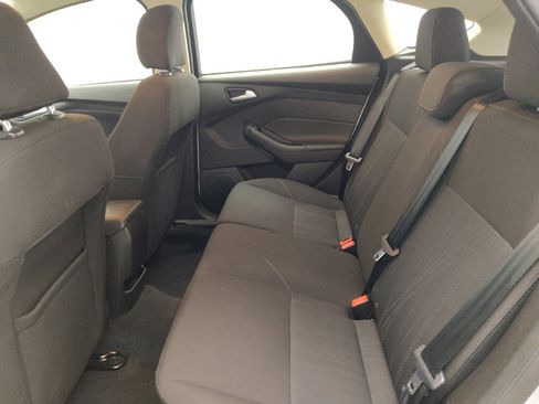 Used 2016 Ford Focus SE FWD image 18