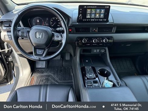 Used 2025 Honda Pilot TrailSport image 20