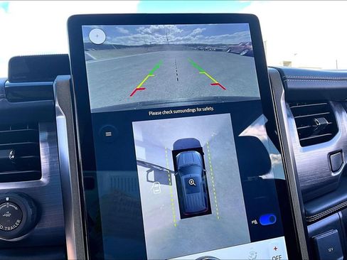 Used 2022 Ford Expedition Platinum image 21