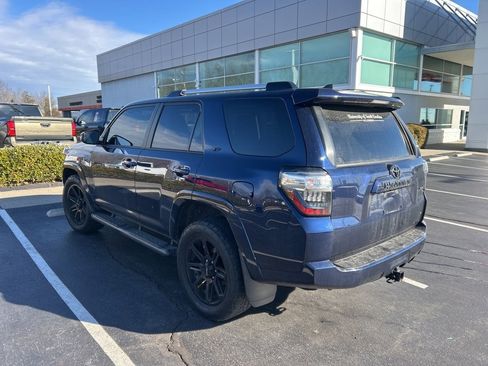 Used 2023 Toyota 4Runner SR5 Premium image 10