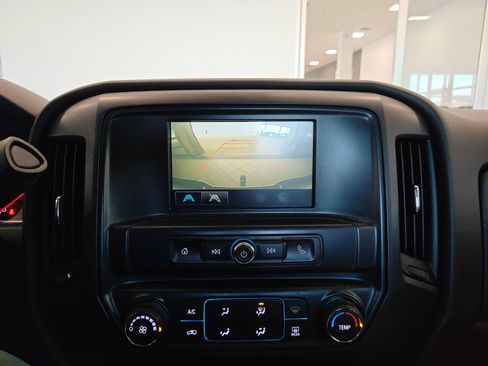 Used 2018 Chevrolet Silverado 1500 Custom w/ Custom Value Package image 15