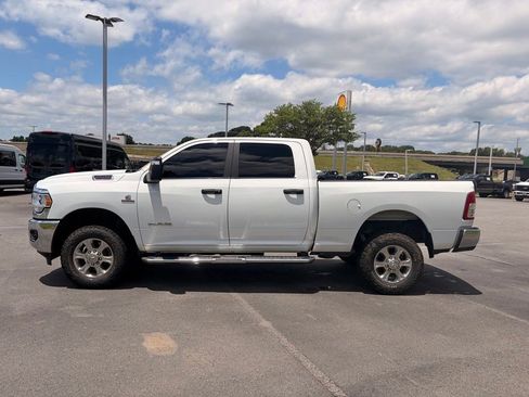 Used 2024 RAM 2500 Big Horn w/ Off Road Package AWD/4WD image 4