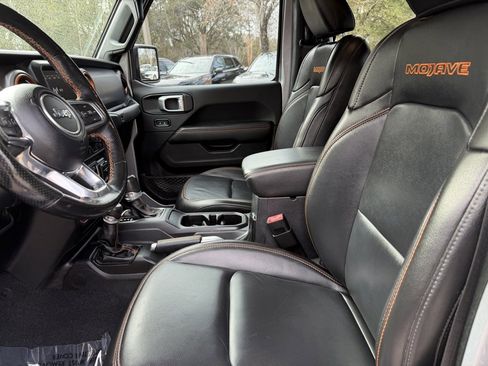 Used 2020 Jeep Gladiator Mojave image 18