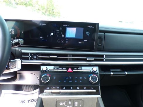 Certified 2025 Hyundai Santa Fe XRT AWD/4WD image 28