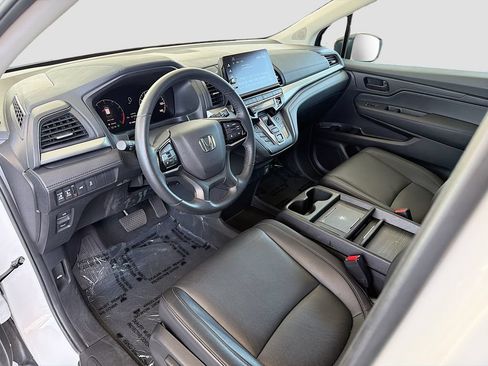 Certified 2025 Honda Odyssey EX-L image 9