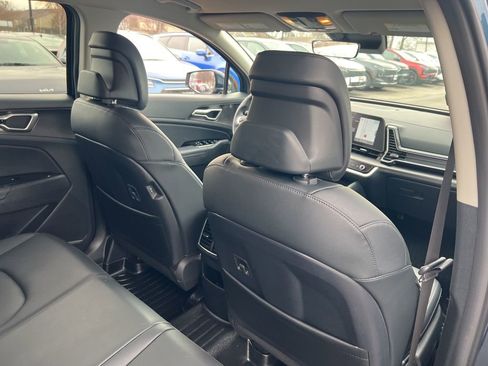Certified 2023 Kia Sportage EX image 14