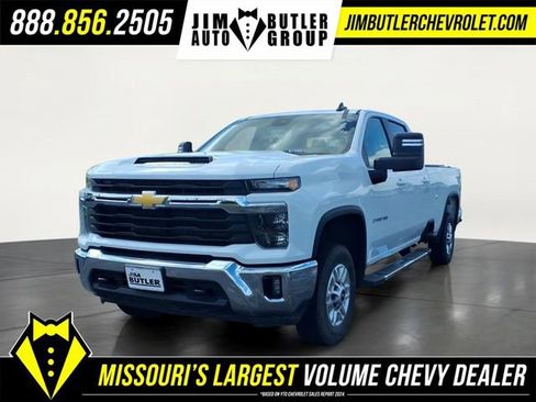 Used 2025 Chevrolet Silverado 2500 LT w/ Convenience Package AWD/4WD image 1