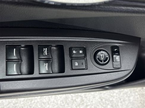 Used 2018 Acura RDX FWD image 17