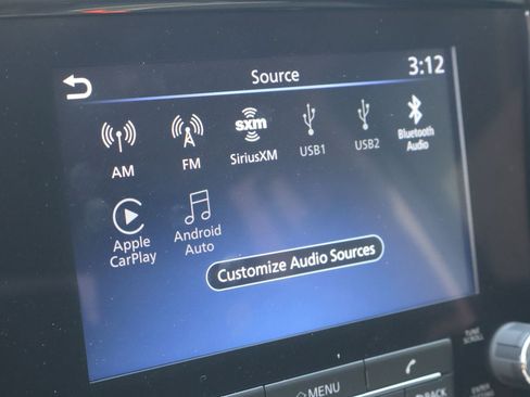 Used 2024 Nissan Frontier SL w/ Technology Package RWD image 9