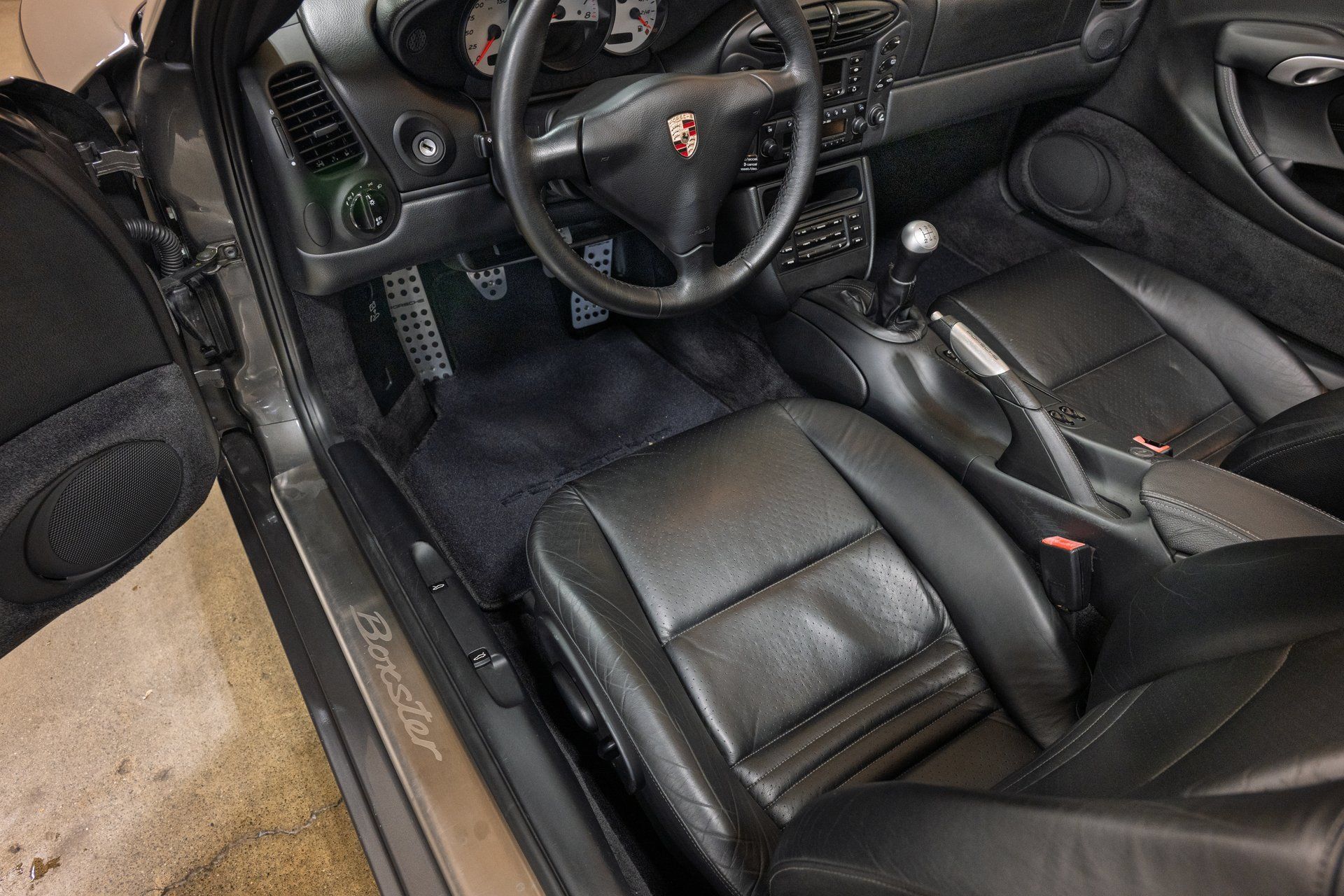 Used 2001 Porsche Boxster RWD image 17