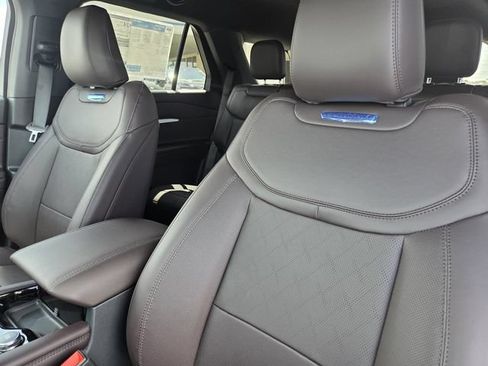 New 2026 Ford Explorer Platinum RWD image 27