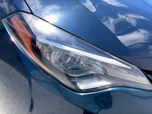 Used 2019 Toyota Corolla LE FWD image 31