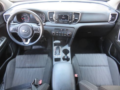 Used 2017 Kia Sportage LX FWD image 12