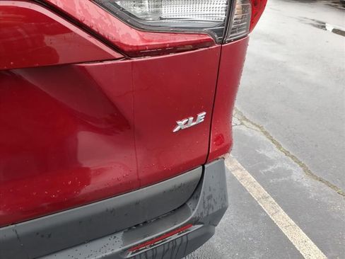 Used 2023 Toyota RAV4 XLE image 5