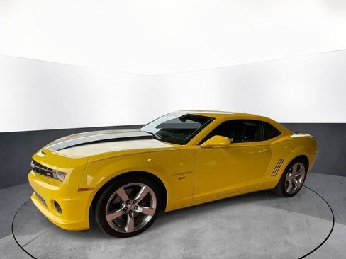 Used 2013 Chevrolet Camaro SS w/ RS Package RWD image 3