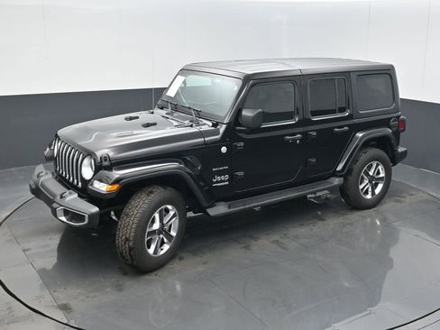 Certified 2022 Jeep Wrangler Unlimited Sahara AWD/4WD image 40
