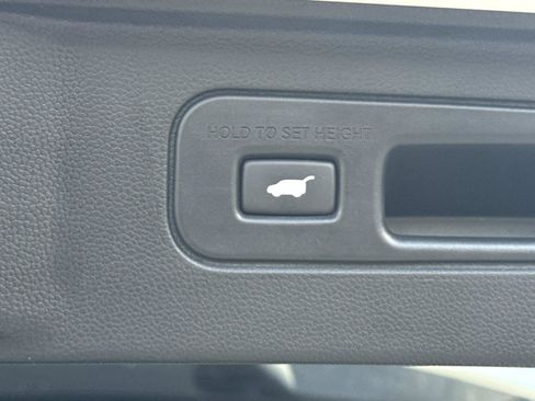 Certified 2025 Honda Pilot EX-L image 13