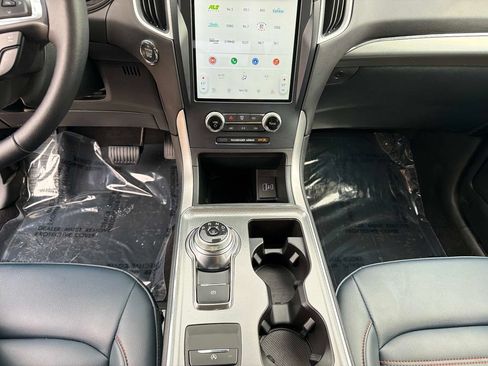 Used 2023 Ford Edge SEL AWD/4WD image 26