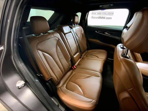 Used 2022 Lincoln Nautilus Reserve image 38