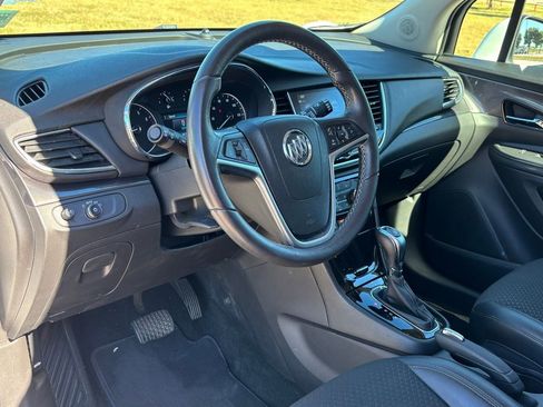 Used 2021 Buick Encore Preferred image 11