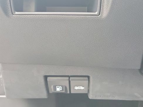 Certified 2024 Nissan Versa SR w/ Trunk Package FWD image 29
