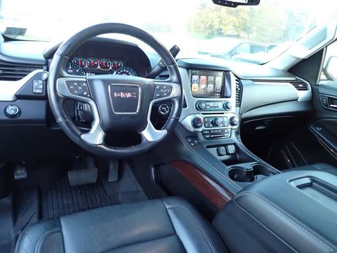 Used 2019 GMC Yukon XL SLT image 14