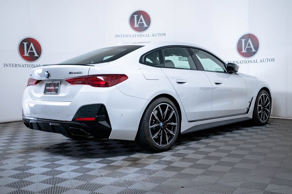 Used 2025 BMW 440i xDrive w/ Premium Package AWD/4WD image 6