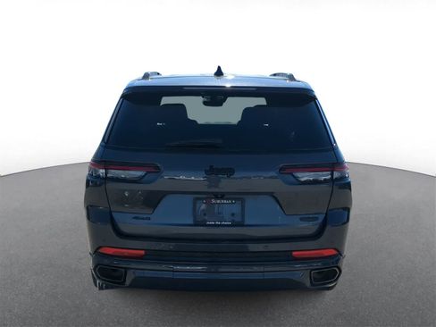 Used 2023 Jeep Grand Cherokee L Summit image 7