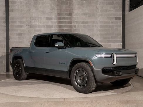 Used 2026 Rivian R1T Premium AWD/4WD image 1