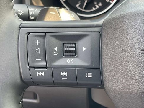 New 2026 Nissan Rogue SV AWD/4WD image 30