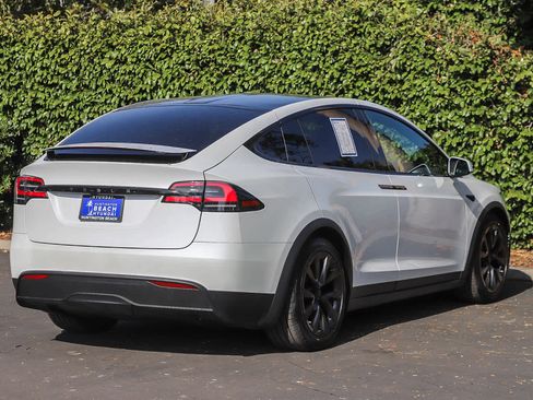 Used 2024 Tesla Model X AWD/4WD image 7