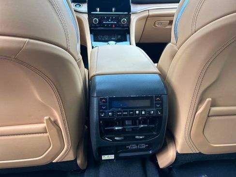 New 2025 Jeep Grand Cherokee L Summit image 25