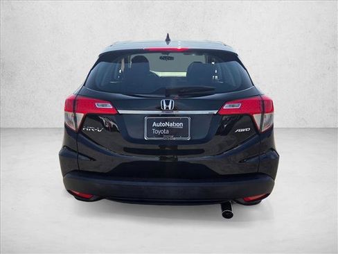 Used 2022 Honda HR-V LX image 6