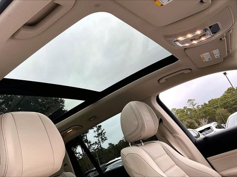 Used 2024 Mercedes-Benz GLS 450 4MATIC image 14