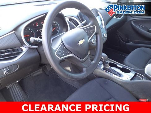 Used 2022 Chevrolet Malibu LS image 9