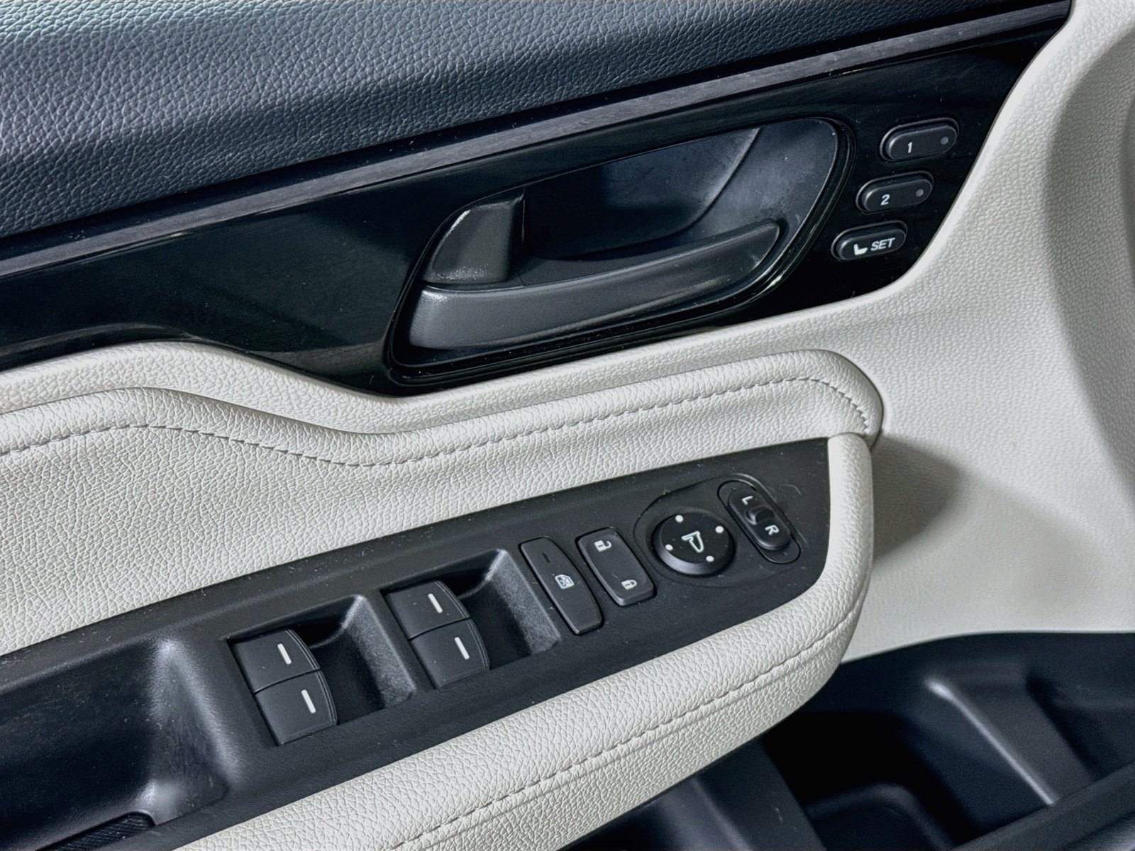 Used 2026 Honda Odyssey Touring image 26
