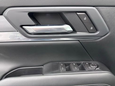 New 2026 GMC Terrain Elevation w/ Elevation Premium Package image 18