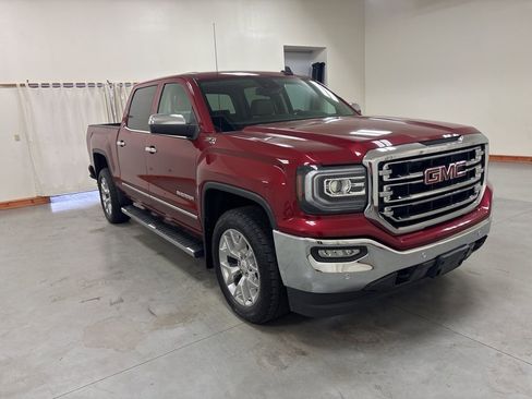 Used 2018 GMC Sierra 1500 SLT image 2