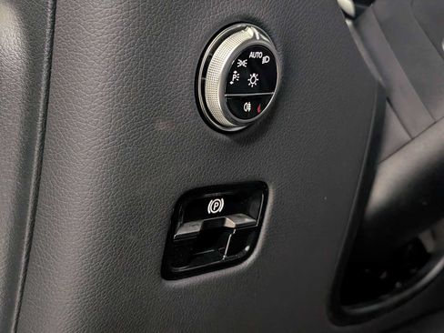 Certified 2026 Mercedes-Benz GLC 300 4MATIC image 25