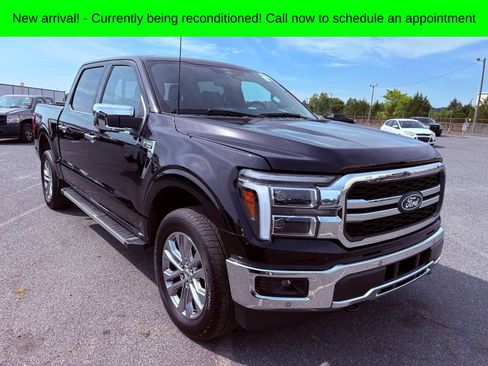 Used 2025 Ford F150 Lariat w/ Equipment Group 501A Mid AWD/4WD image 1