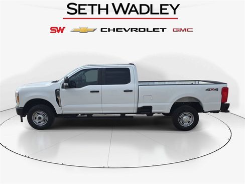 Used 2024 Ford F250 XL image 4