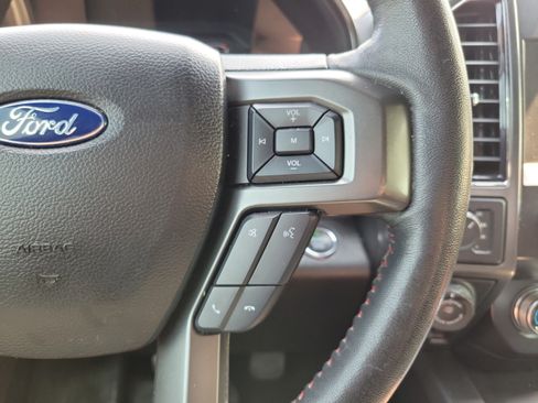Used 2020 Ford F150 Lariat w/ Equipment Group 502A Luxury AWD/4WD image 22
