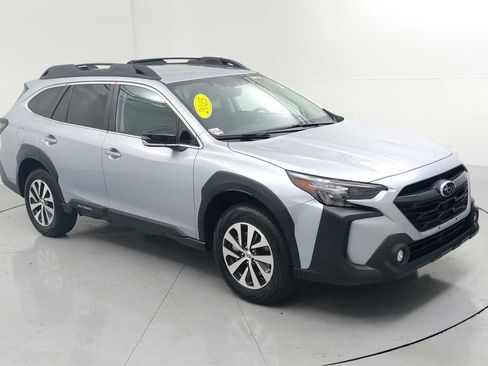 Certified 2025 Subaru Outback Premium image 1