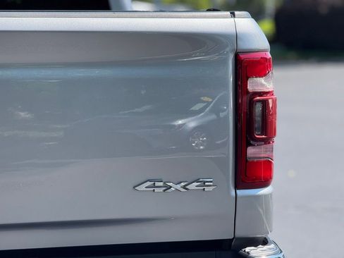 Used 2022 RAM 1500 Limited image 15