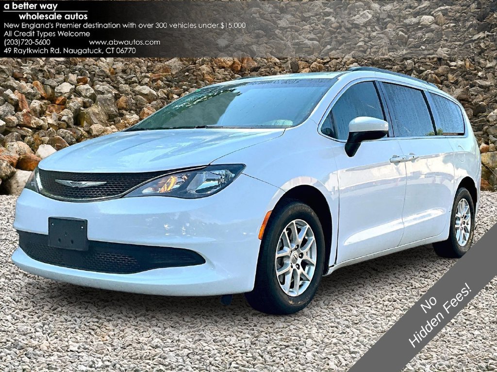 Used 2021 Chrysler Voyager Lxi FWD image 1
