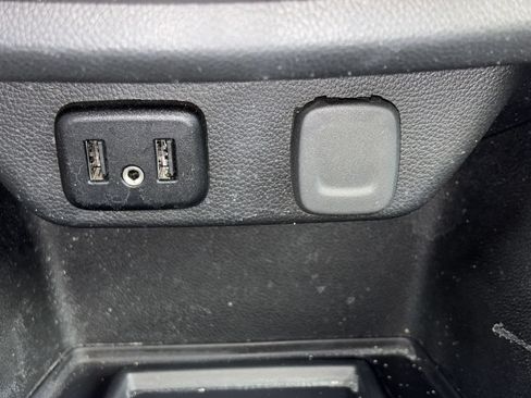 Used 2023 Chevrolet Traverse LT w/ LPO, Floor Liner Package AWD/4WD image 6