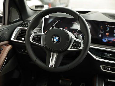 New 2026 BMW X5 xDrive40i w/ M Sport Package AWD/4WD image 30