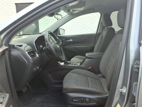 Used 2024 Chevrolet Equinox LT w/ LPO, Floor Liner Package FWD image 12