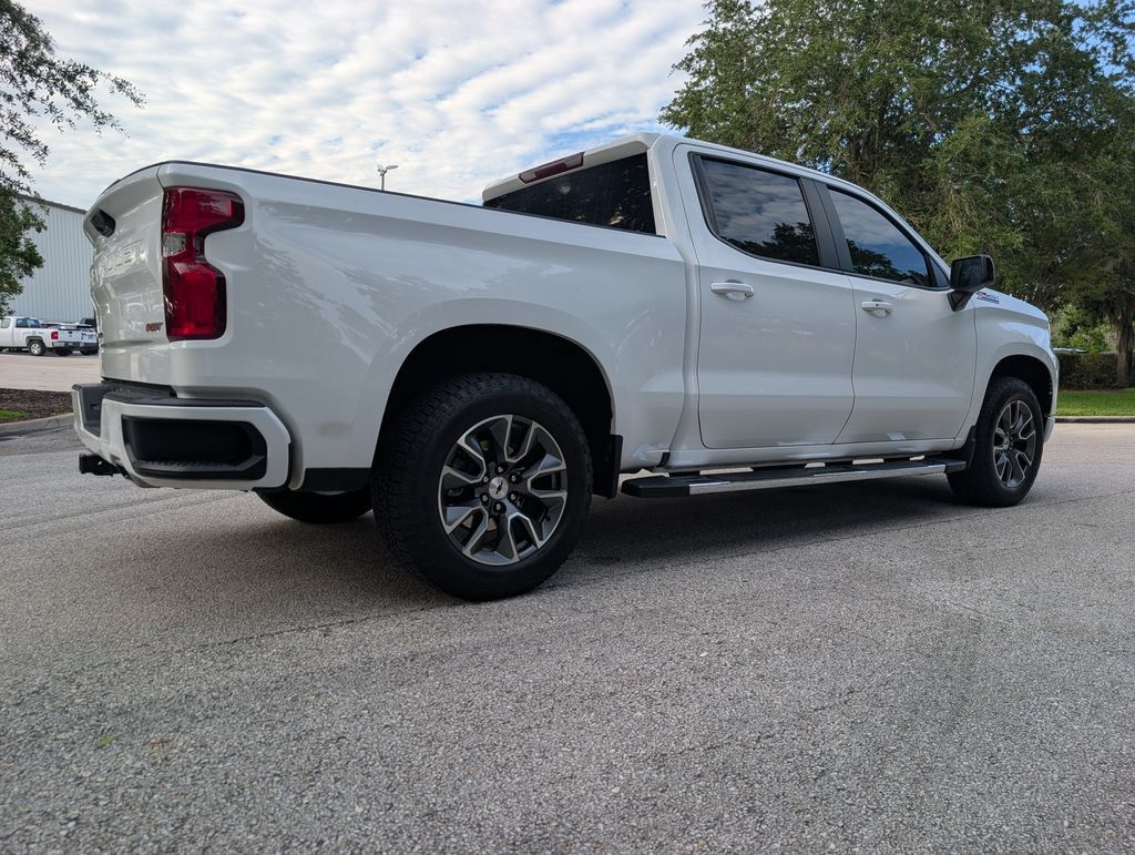 Used 2024 Chevrolet Silverado 1500 RST AWD/4WD image 9