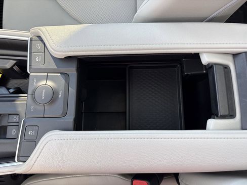 Used 2026 Toyota Grand Highlander XLE image 15